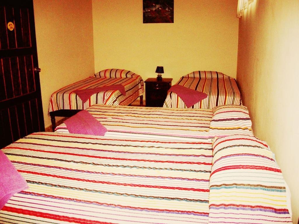 Hotel & Hostal Yaxkin Copán Oda fotoğraf