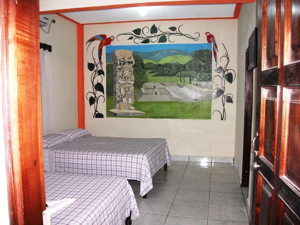 Hotel & Hostal Yaxkin Copán Oda fotoğraf