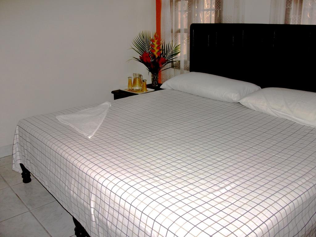 Hotel & Hostal Yaxkin Copán Oda fotoğraf
